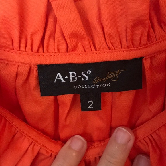 Super fun orange dress! Perfect for any occasion - Picture 3 of 3